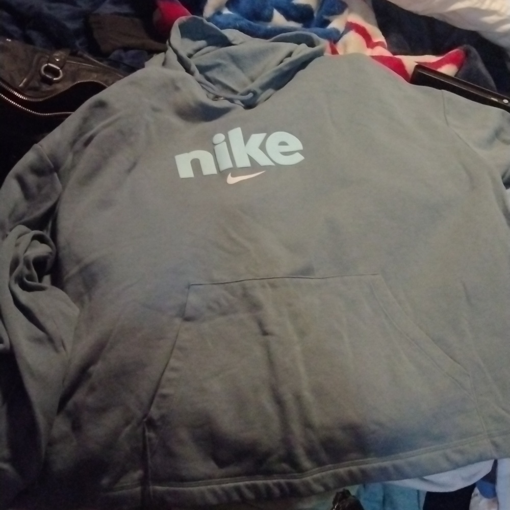 Nike pullover